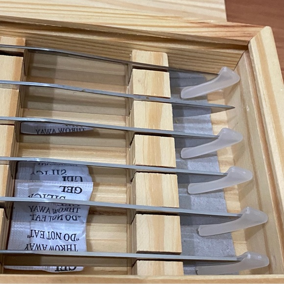 6pcs. WOLFGANG PUCK 4.5” Stainless Steel Steak Knife Set Wood Storage Box Red - Picture 7 of 13